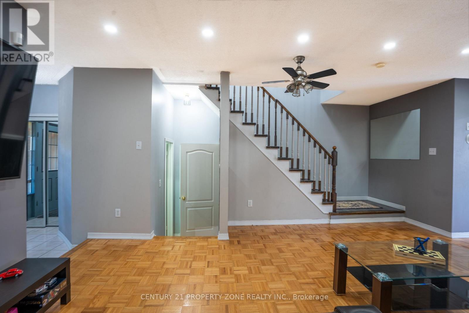 28 Earth Star Trail, Brampton, Ontario  L6R 2P3 - Photo 10 - W12486792