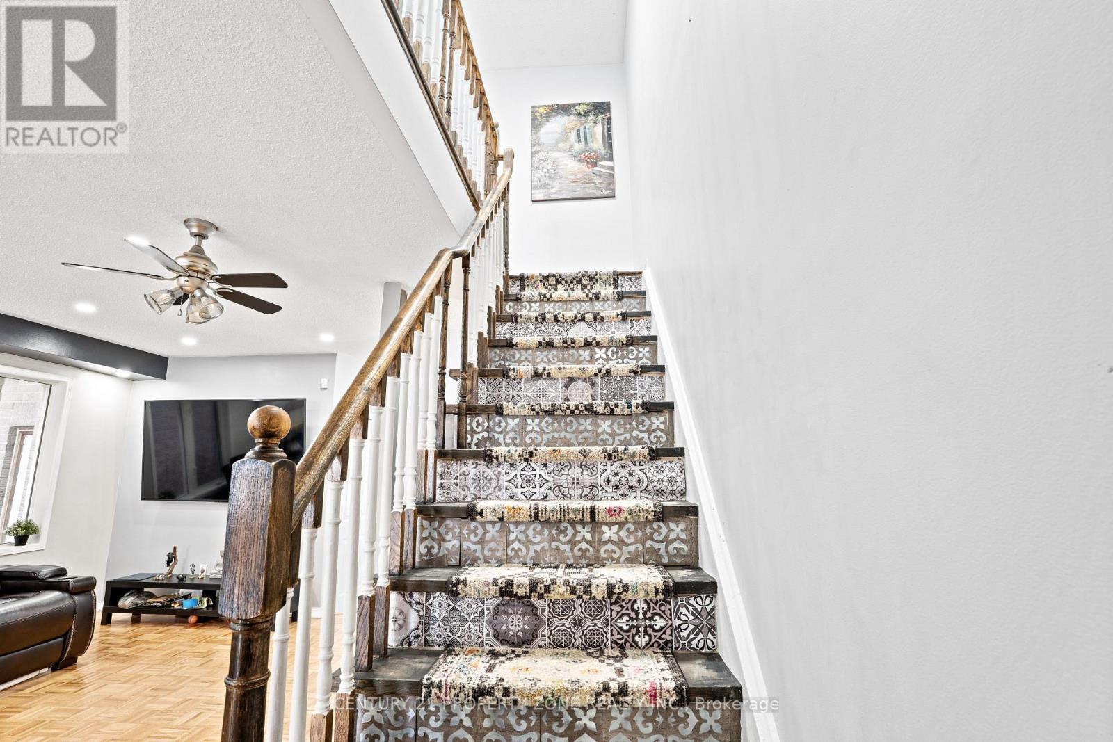 28 Earth Star Trail, Brampton, Ontario  L6R 2P3 - Photo 17 - W12486792