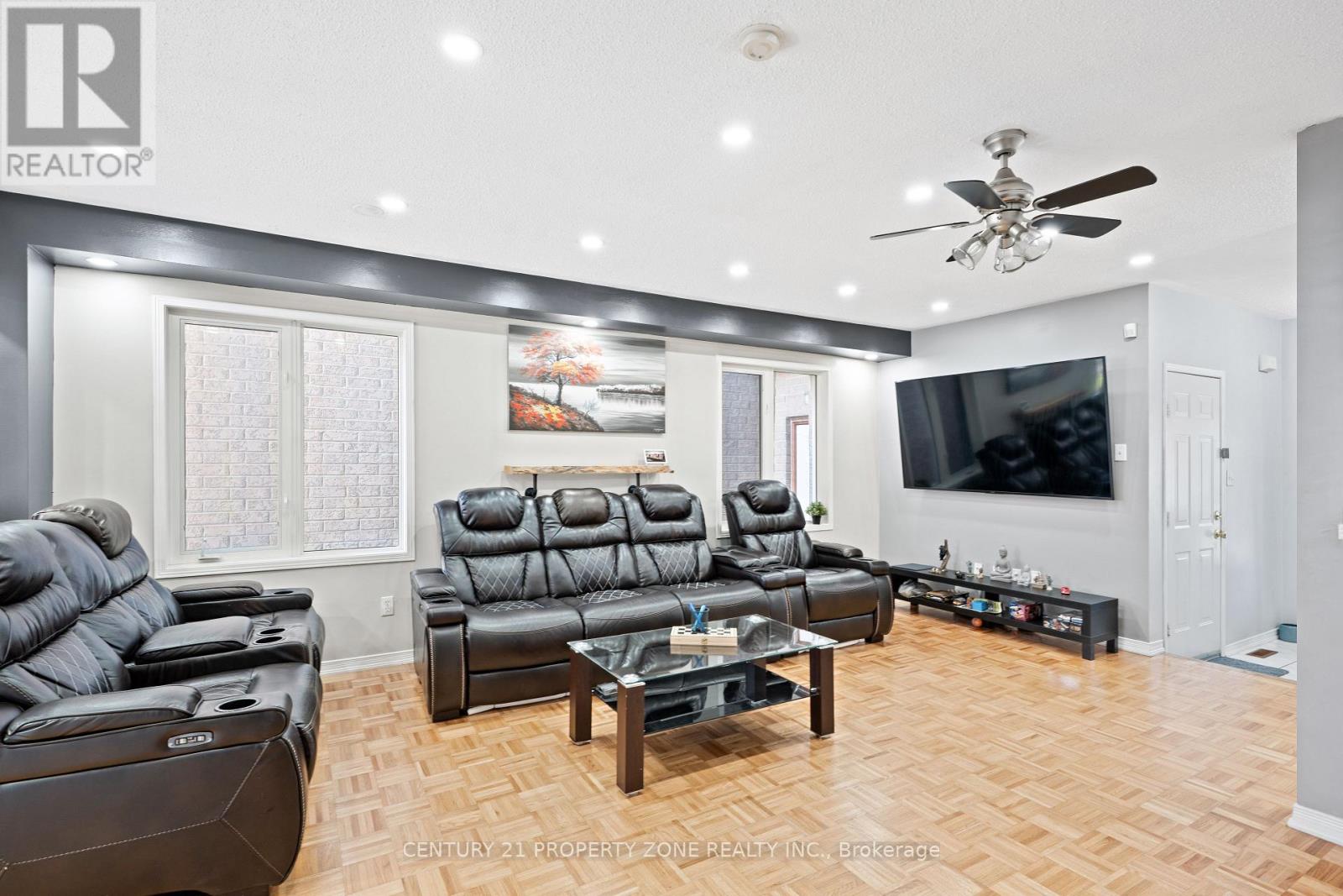 28 Earth Star Trail, Brampton, Ontario  L6R 2P3 - Photo 6 - W12486792