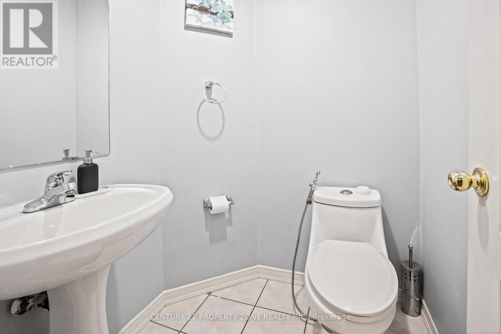 28 Earth Star Trail, Brampton, Ontario  L6R 2P3 - Photo 9 - W12486792