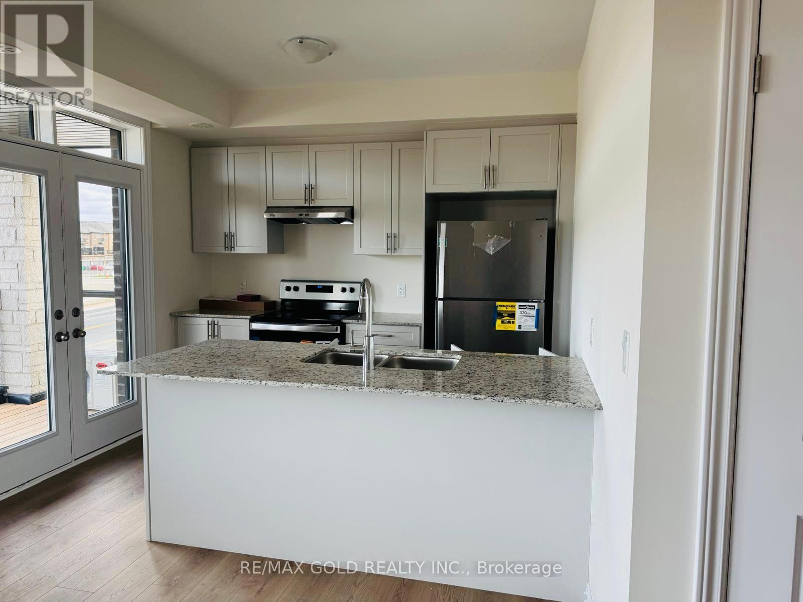 497 Tim Manley Avenue, Caledon, Ontario  L7C 4M1 - Photo 6 - W12486655