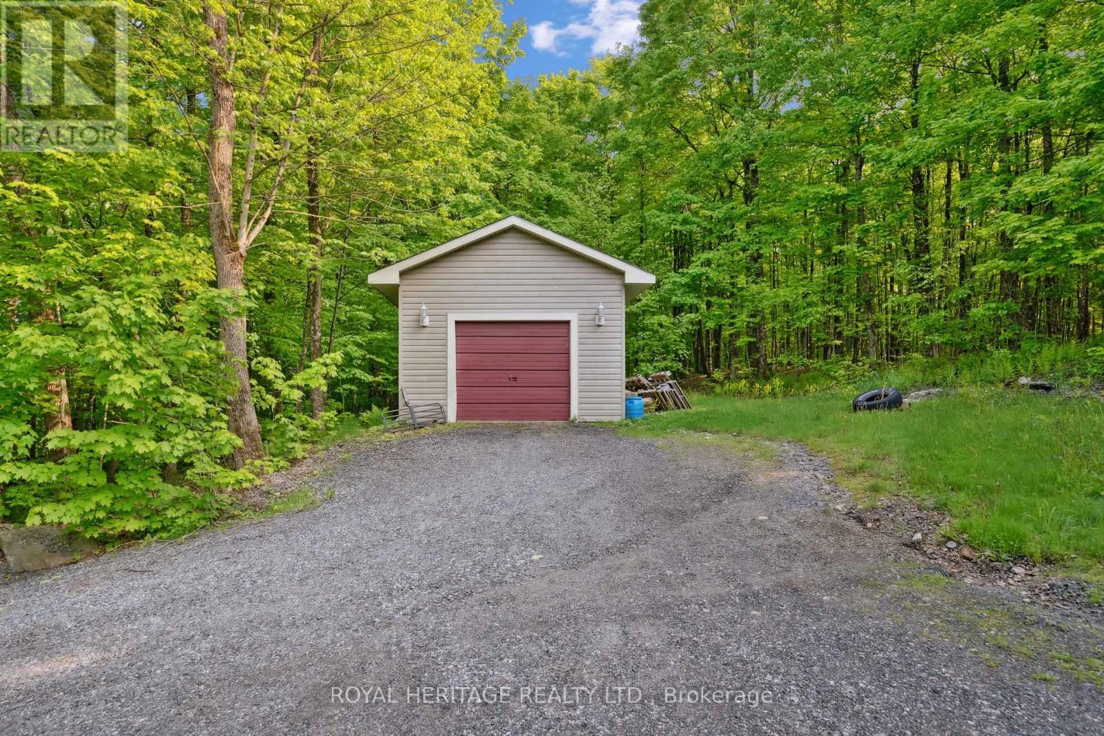 1030 Purbrook Road, Bracebridge, Ontario  P1L 1X3 - Photo 49 - X12198817