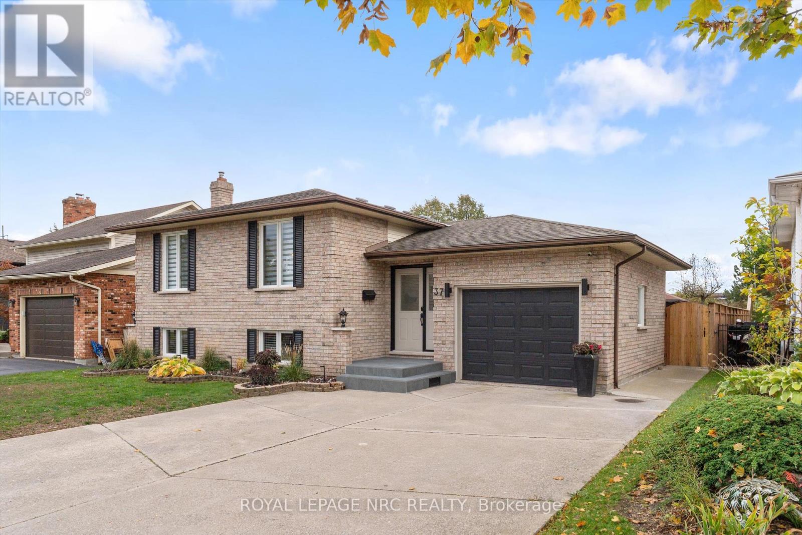 37 WEST FARMINGTON DRIVE, St. Catharines, Ontario