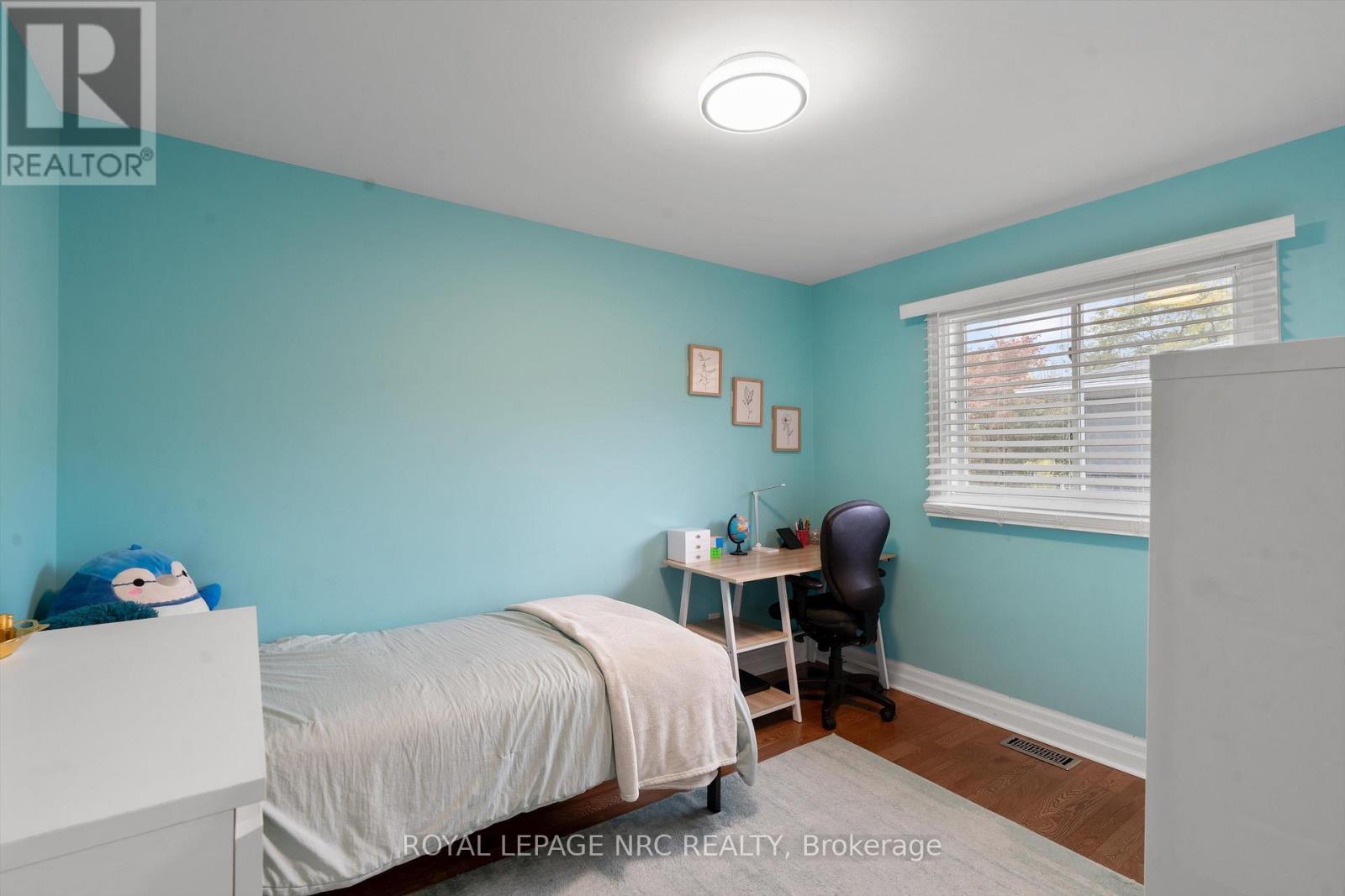 37 West Farmington Drive, St. Catharines, Ontario  L2S 3S3 - Photo 20 - X12486801