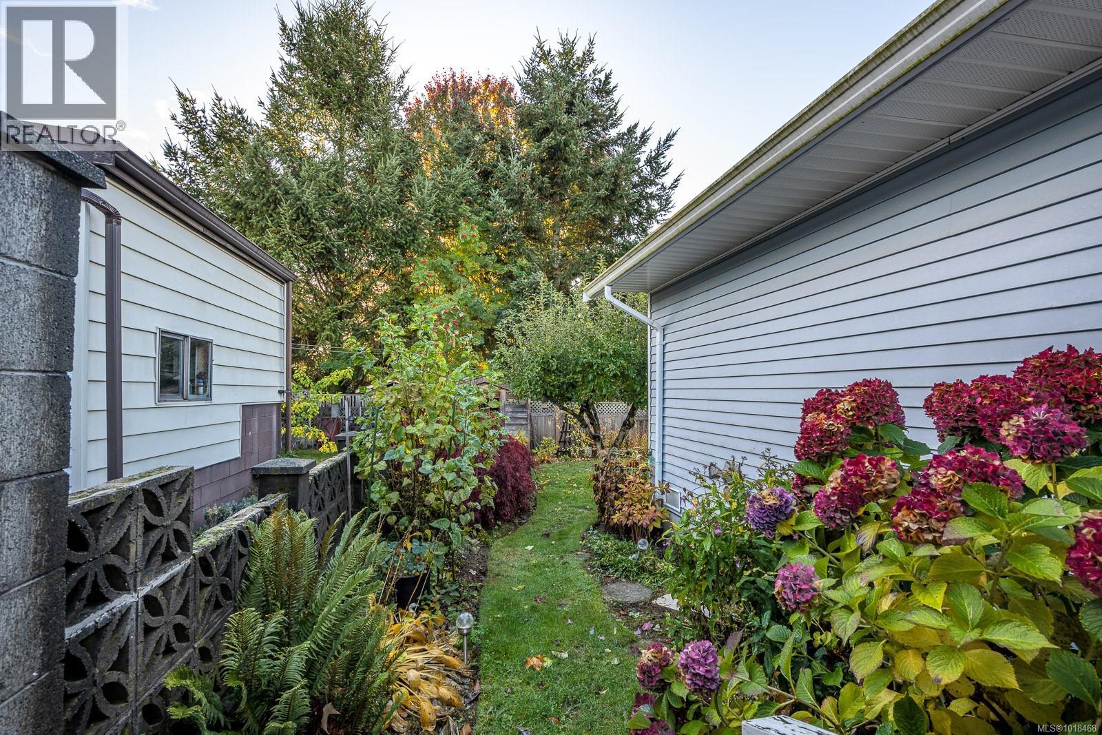 2361 6th St E, Courtenay, British Columbia  V9N 7T8 - Photo 34 - 1018468