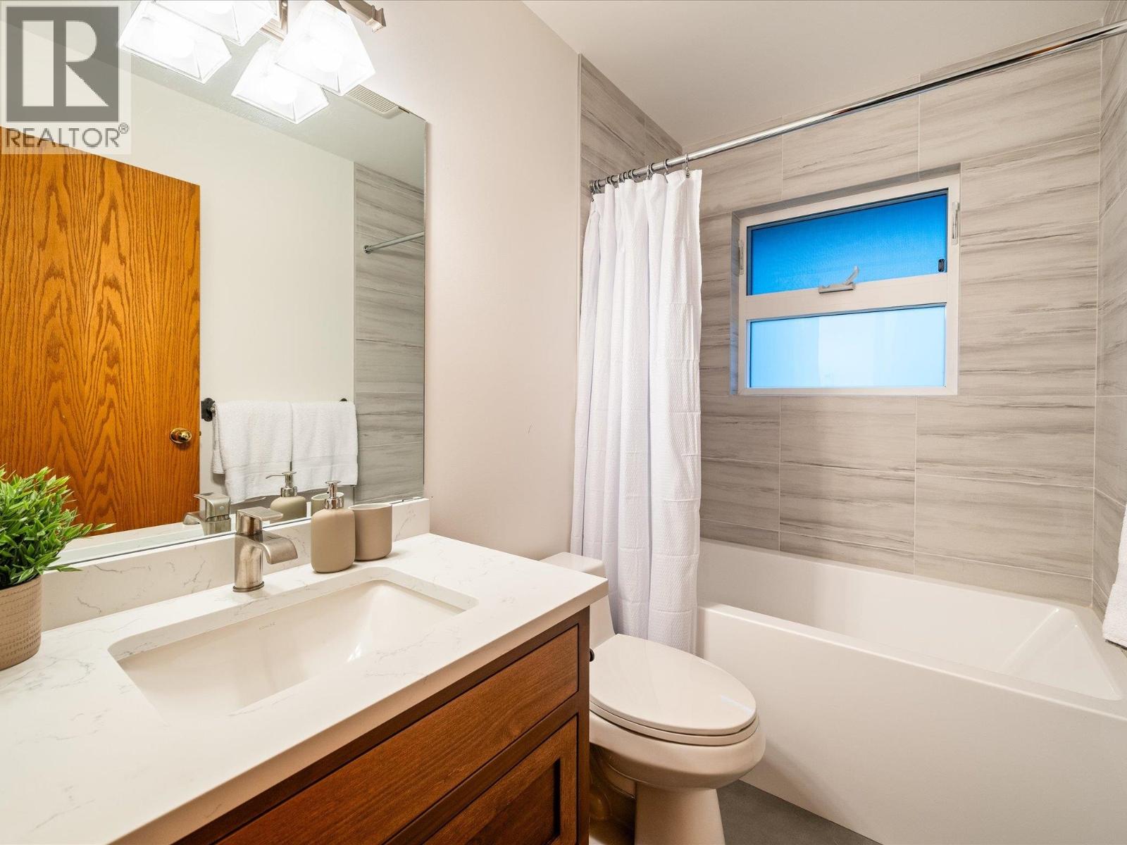 2318 Cayley Close, Whistler, British Columbia  V8E 0A8 - Photo 11 - R3062789