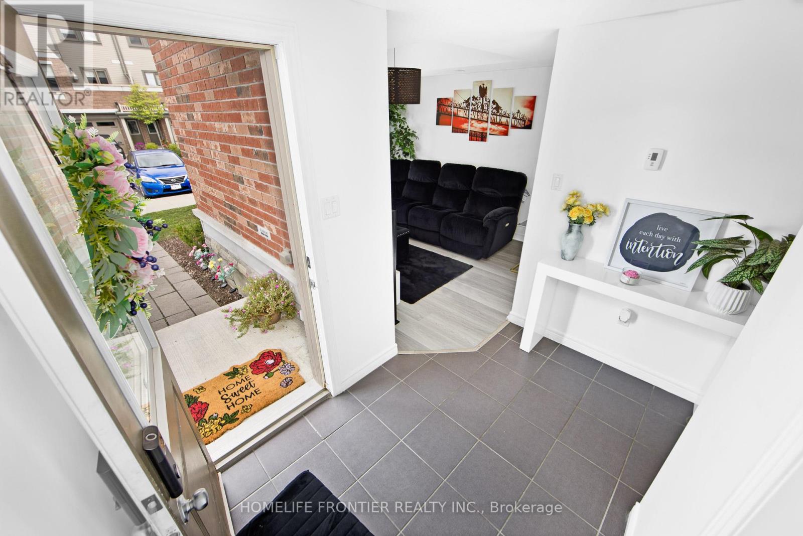 32 - 39 Kay Crescent, Guelph, Ontario  N1L 0N5 - Photo 3 - X12486785