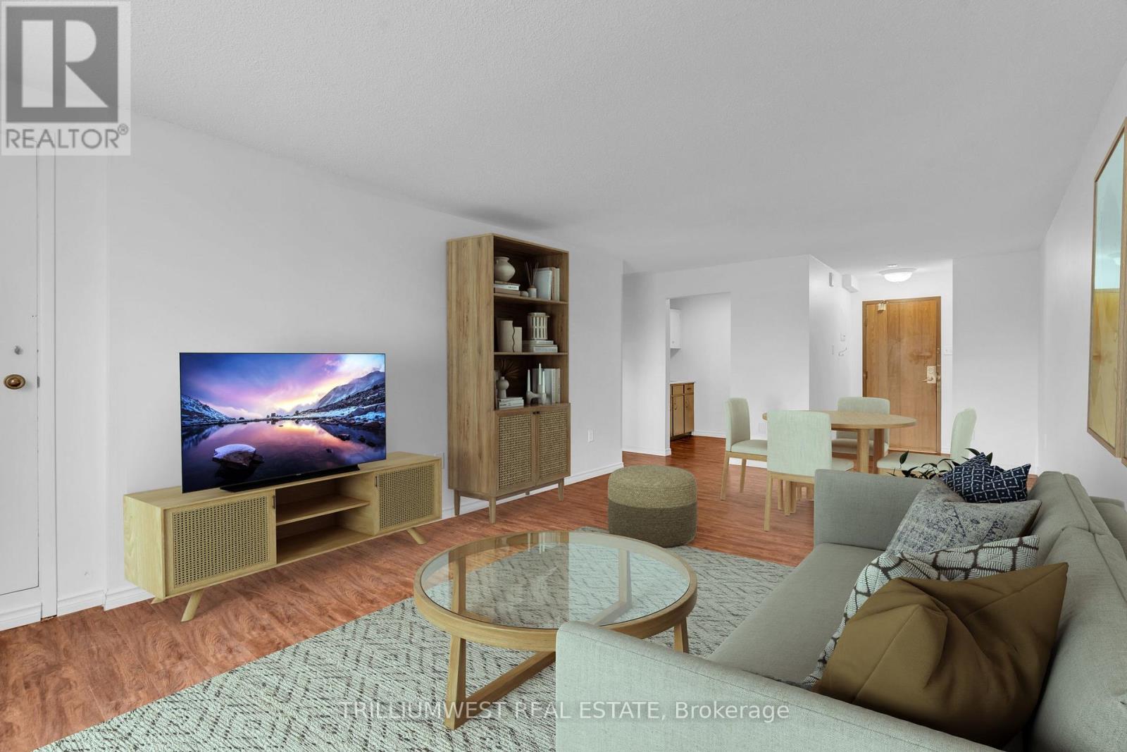 602 - 64 Benton Street, Kitchener, Ontario  N2G 4L9 - Photo 3 - X12486795