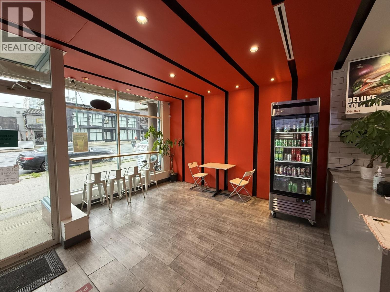 102 1668 W Broadway, Vancouver, British Columbia  V6J 1X6 - Photo 2 - C8073404