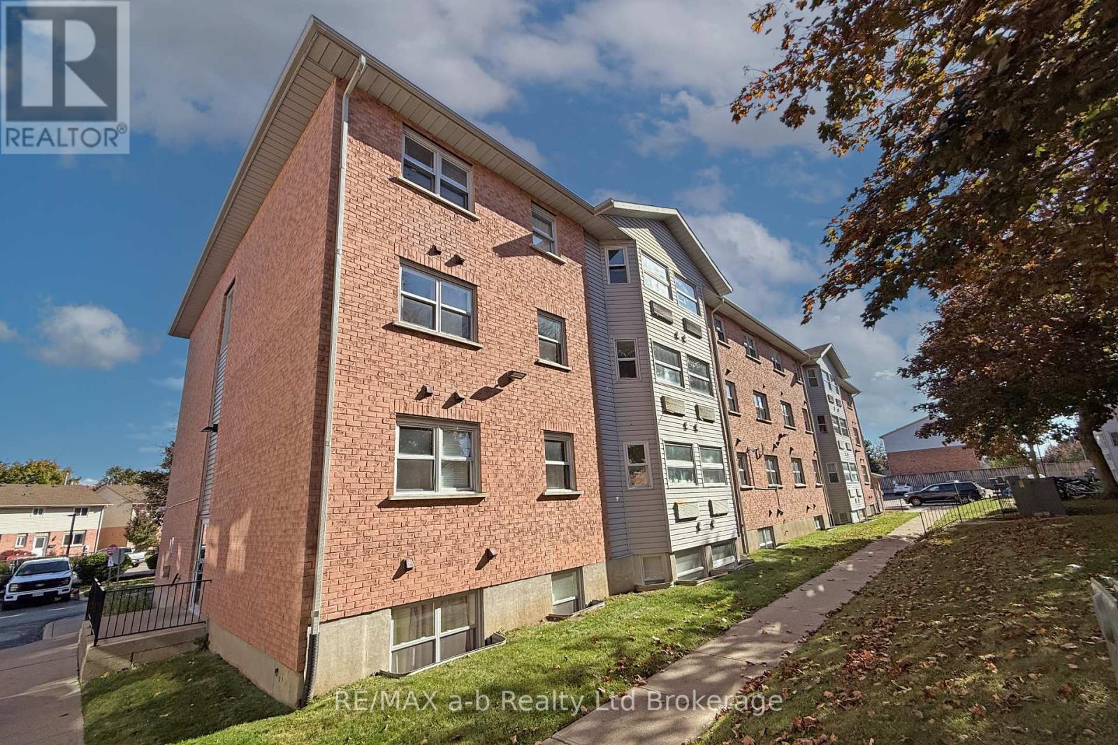 47 - 60 Hiawatha Road, Woodstock, Ontario  N4T 1P3 - Photo 3 - X12486804