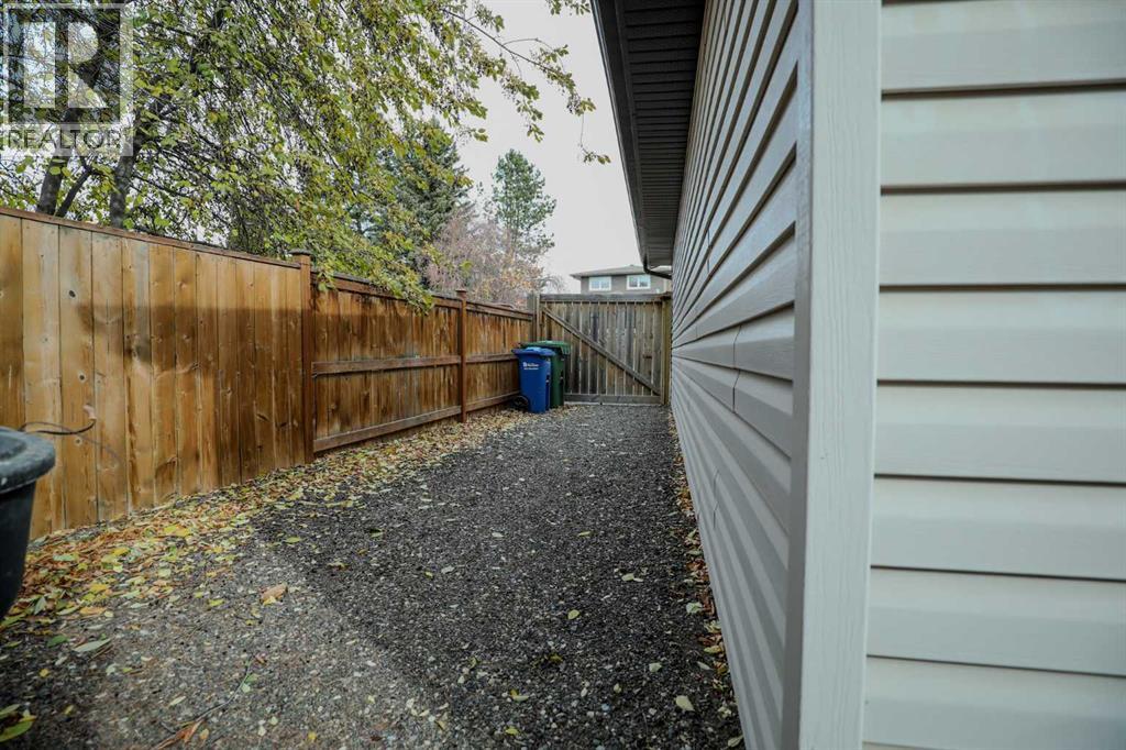 143 Barrett Drive, Red Deer, Alberta  T4R 1H3 - Photo 18 - A2267531