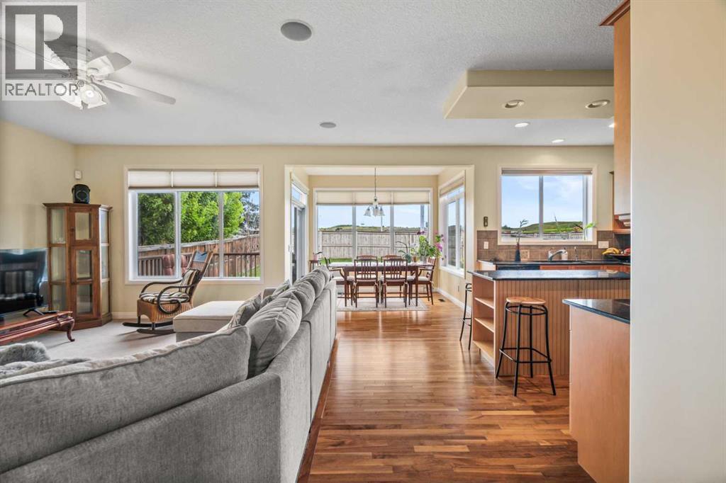 160 Royal Oak Heights Nw, Calgary, Alberta  T3G 5V3 - Photo 6 - A2239625