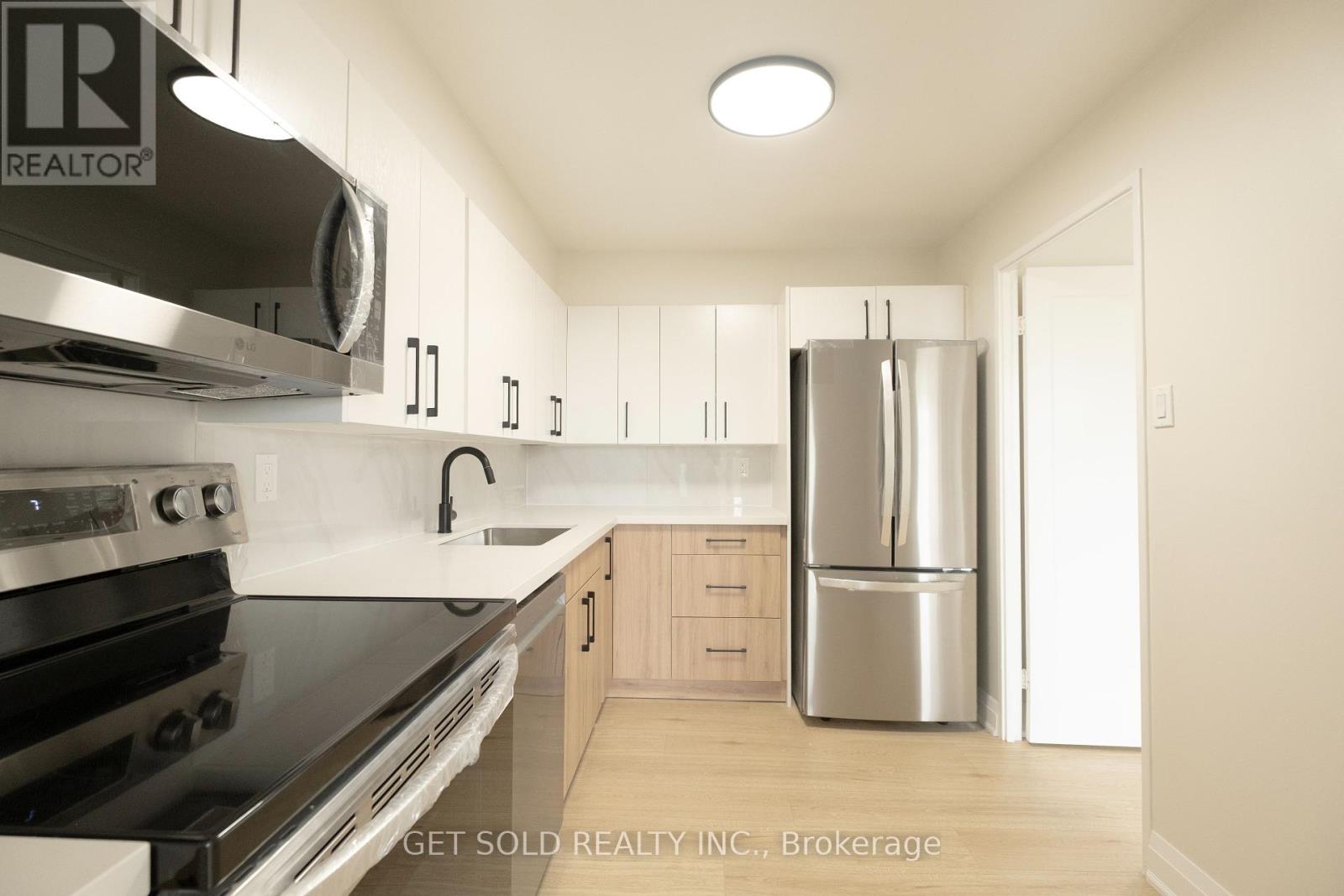 405 - 120 DUNDALK DRIVE, Toronto, Ontario