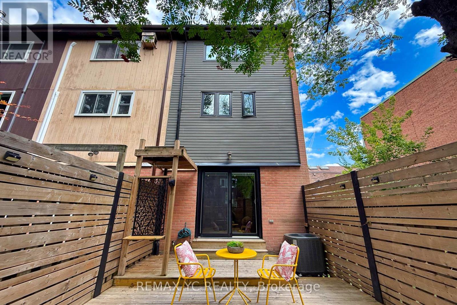 242 Milan Street, Toronto, Ontario  M5A 3Z6 - Photo 30 - C12486802