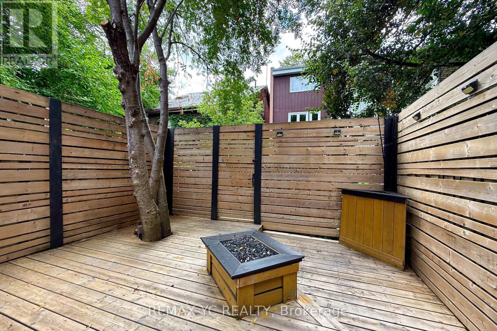 242 Milan Street, Toronto, Ontario  M5A 3Z6 - Photo 35 - C12486802