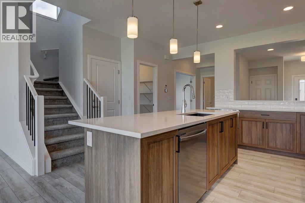 98 Silver Spruce Road Sw, Calgary, Alberta  T2X 6A7 - Photo 7 - A2244537