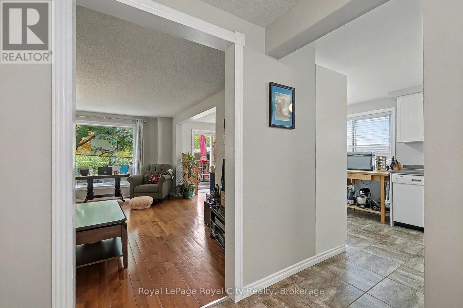 14 Rodgers Road, Guelph, Ontario  N1G 4V5 - Photo 9 - X12486835