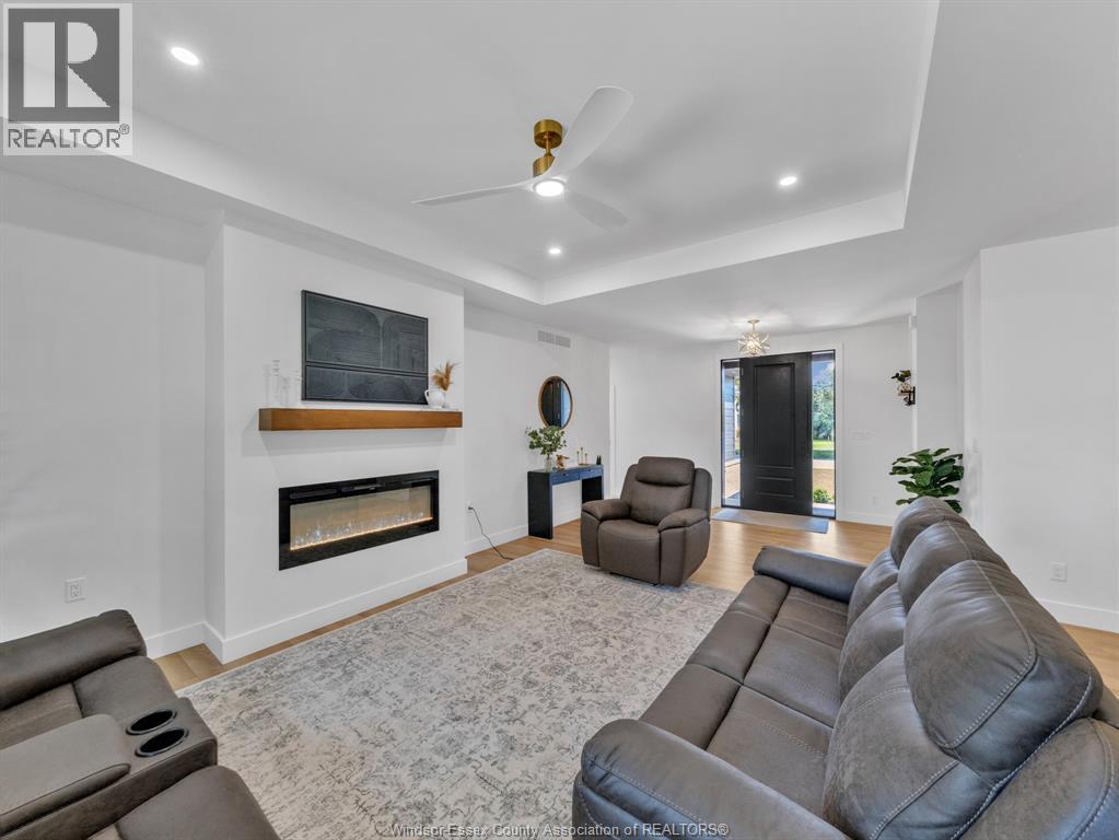 1499 Fuller Drive, Kingsville, Ontario  N9Y 3M7 - Photo 6 - 25023746