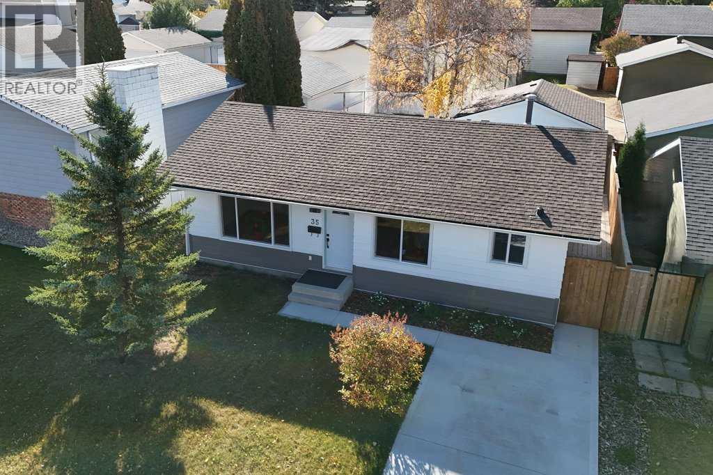 35 Cole Street, Red Deer, Alberta  T4P 2E5 - Photo 1 - A2261095