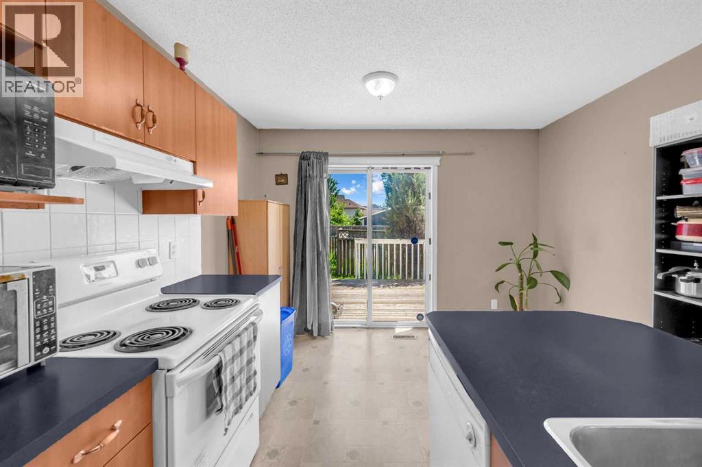 6 Saddlemont Way Ne, Calgary, Alberta  T3J 4V2 - Photo 12 - A2222185