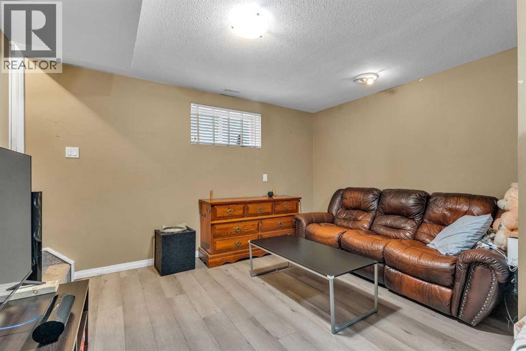 19 Taralake Rise Ne, Calgary, Alberta  T3J 0A4 - Photo 20 - A2262592