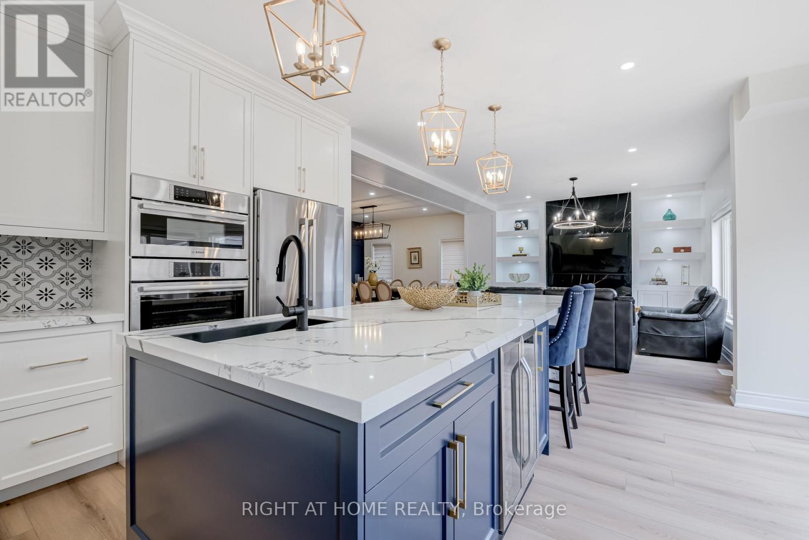 279 Eaton Street, Halton Hills, Ontario  L7G 6N8 - Photo 14 - W12486799