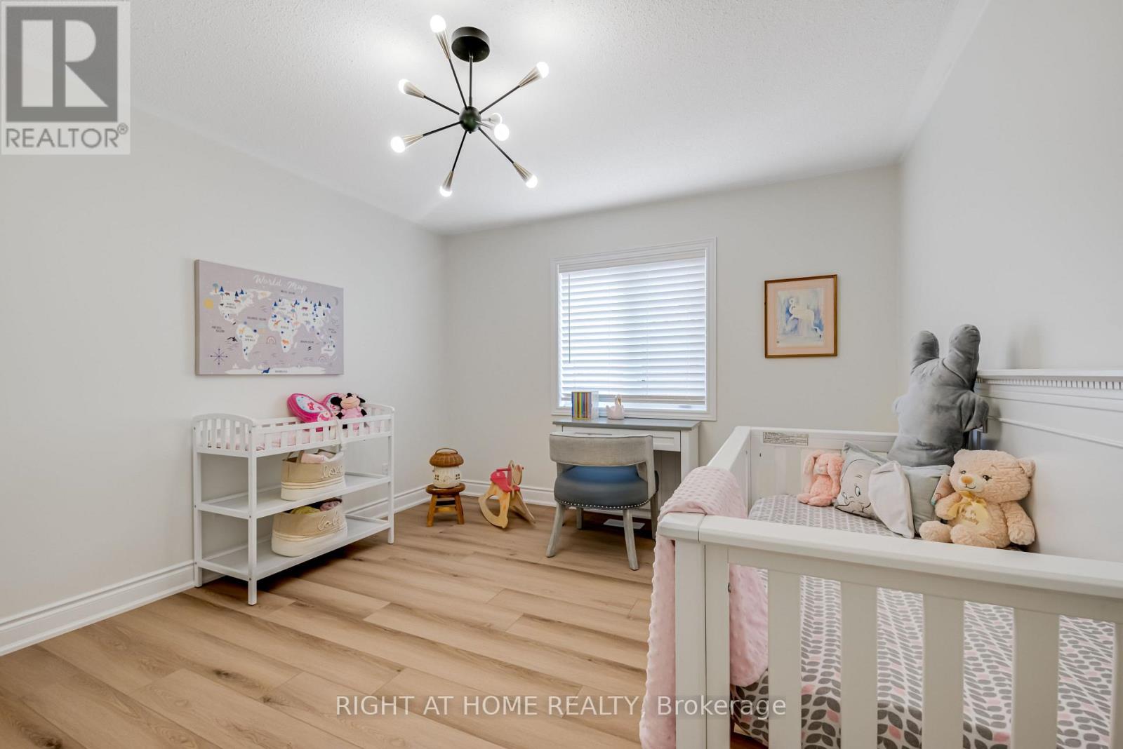 279 Eaton Street, Halton Hills, Ontario  L7G 6N8 - Photo 30 - W12486799