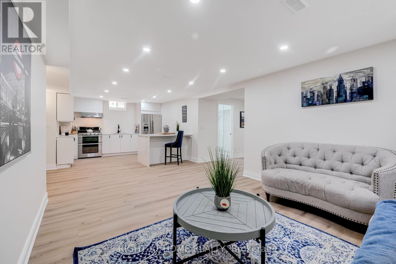 279 Eaton Street, Halton Hills, Ontario  L7G 6N8 - Photo 33 - W12486799