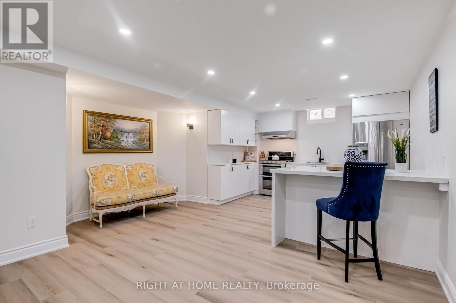 279 Eaton Street, Halton Hills, Ontario  L7G 6N8 - Photo 34 - W12486799