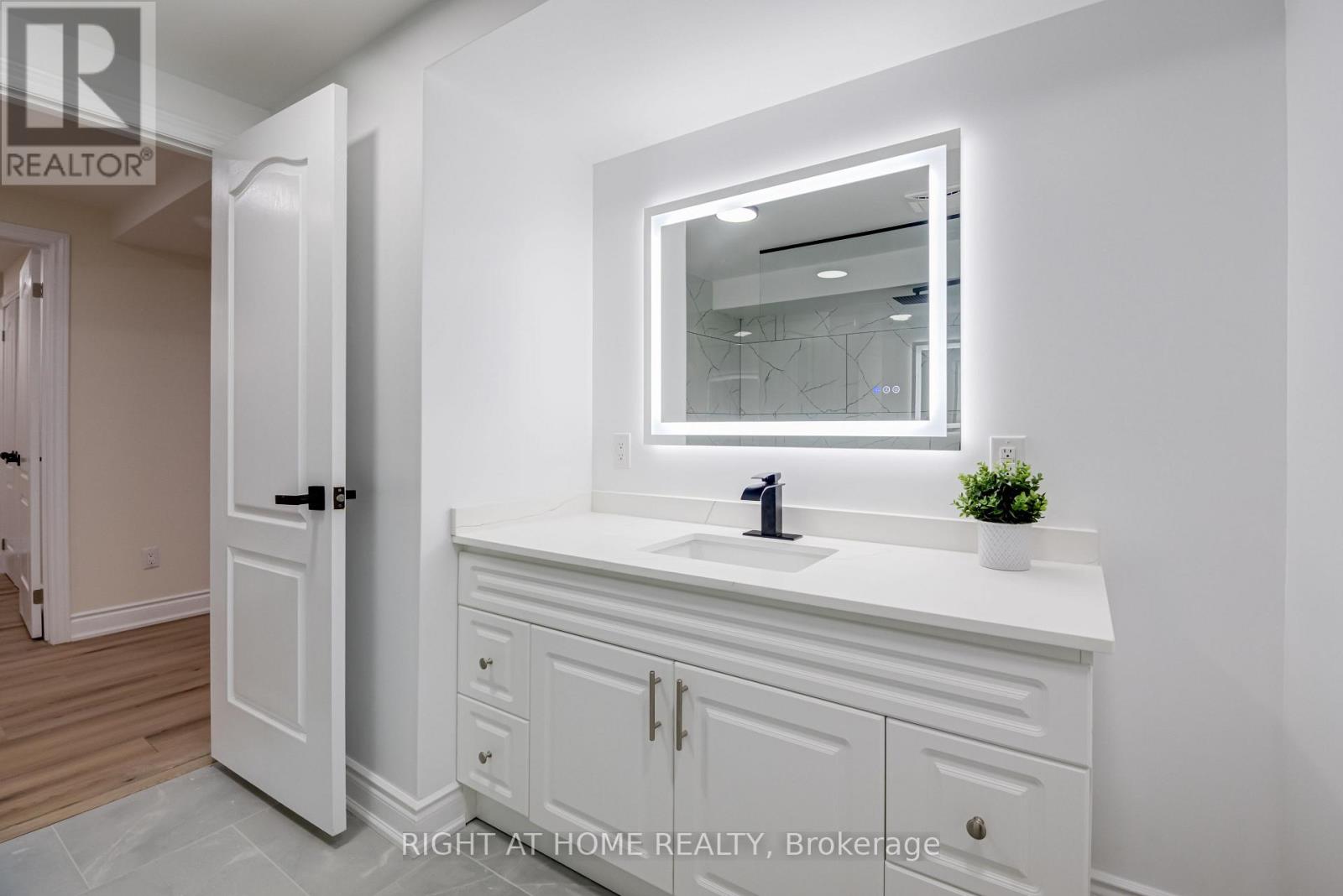 279 Eaton Street, Halton Hills, Ontario  L7G 6N8 - Photo 38 - W12486799