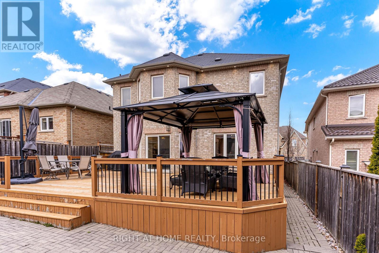 279 Eaton Street, Halton Hills, Ontario  L7G 6N8 - Photo 42 - W12486799