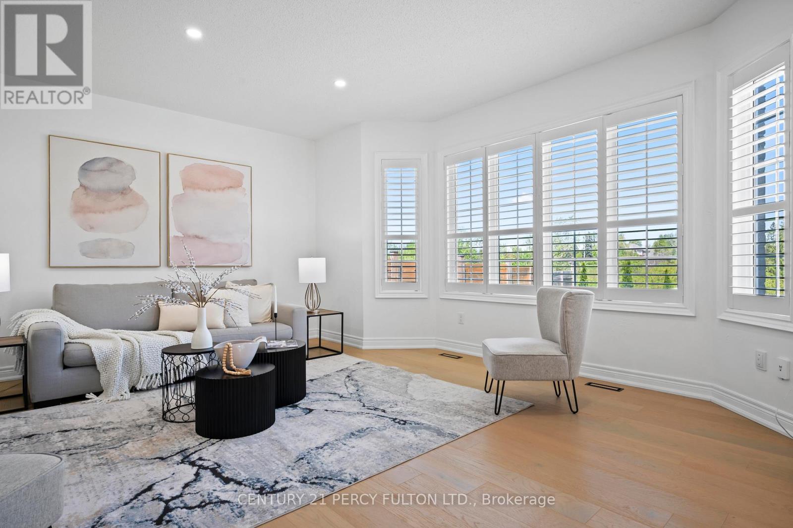 35 Donwoods Court, Brampton, Ontario  L6P 1T6 - Photo 10 - W12486803