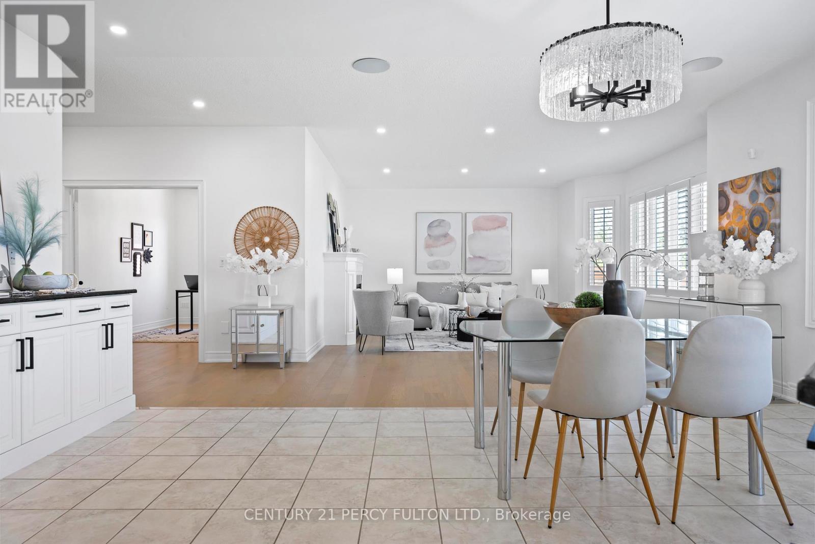 35 Donwoods Court, Brampton, Ontario  L6P 1T6 - Photo 13 - W12486803