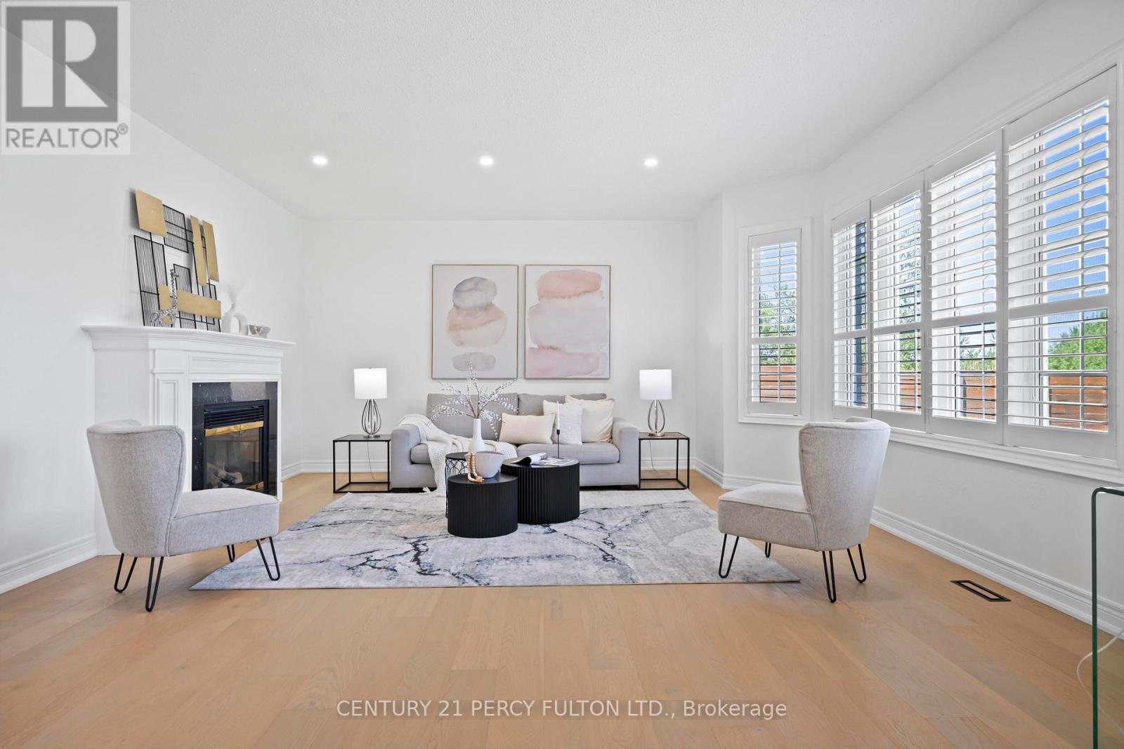 35 Donwoods Court, Brampton, Ontario  L6P 1T6 - Photo 9 - W12486803