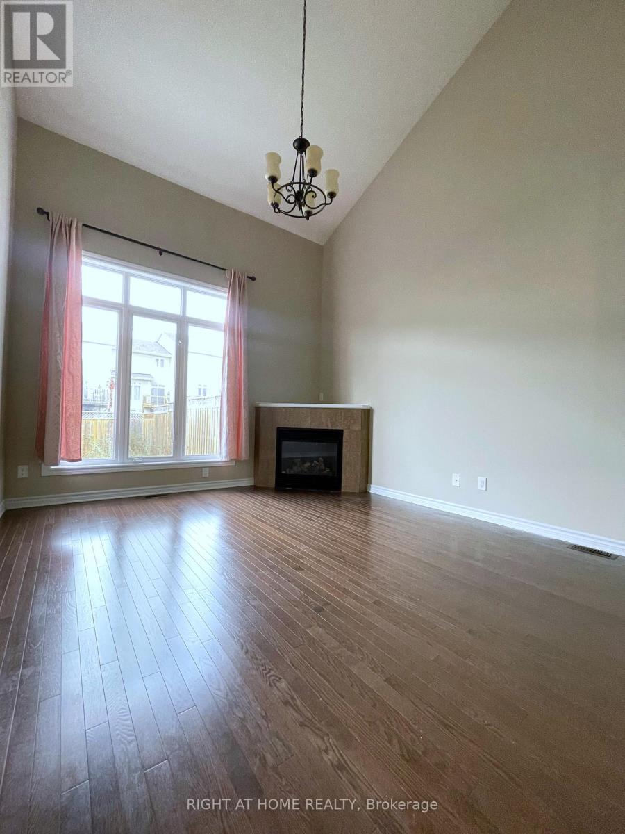 359 Kingbrook Drive, Ottawa, Ontario  K2M 0G2 - Photo 2 - X12486840