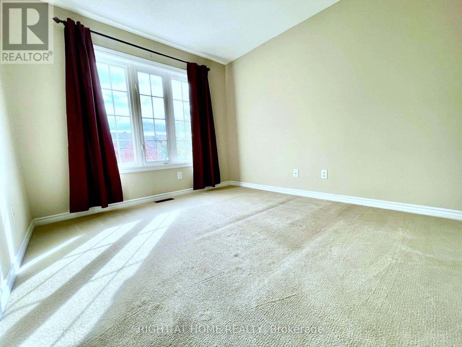 359 Kingbrook Drive, Ottawa, Ontario  K2M 0G2 - Photo 9 - X12486840