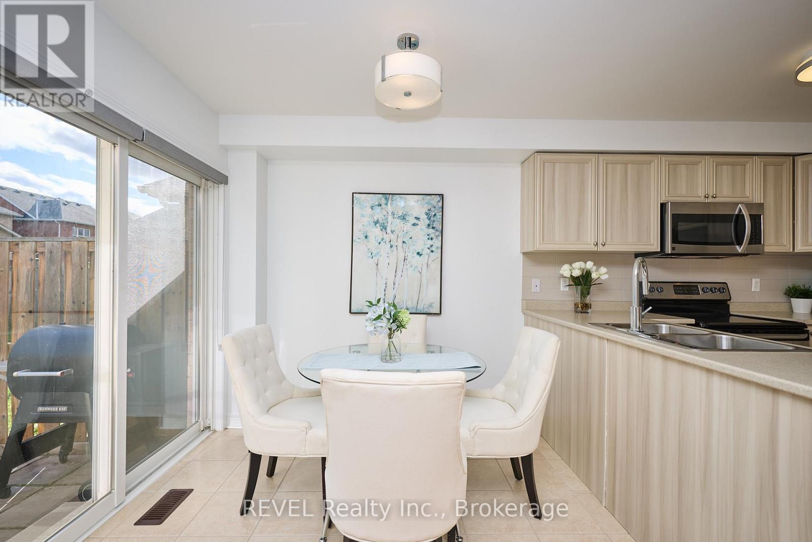 33 Haynes Court, Niagara-On-The-Lake, Ontario  L0S 1J0 - Photo 11 - X12486832