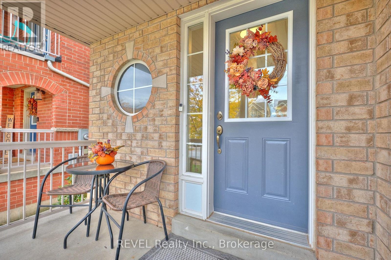 33 Haynes Court, Niagara-On-The-Lake, Ontario  L0S 1J0 - Photo 3 - X12486832