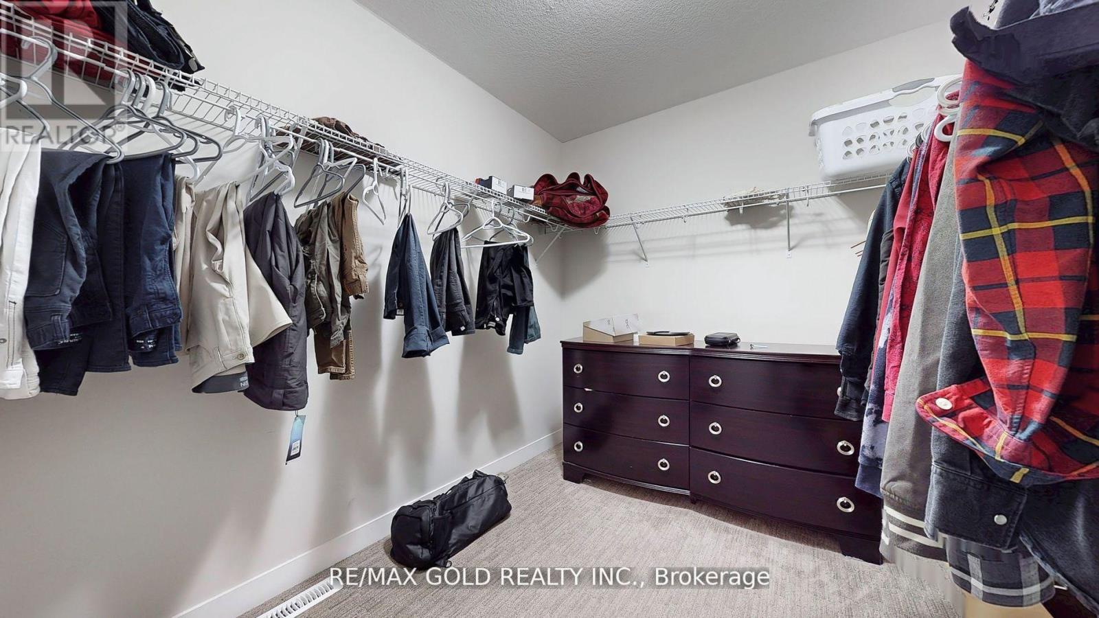 997 West Village Square, London North, Ontario  N6H 0J7 - Photo 21 - X12486797