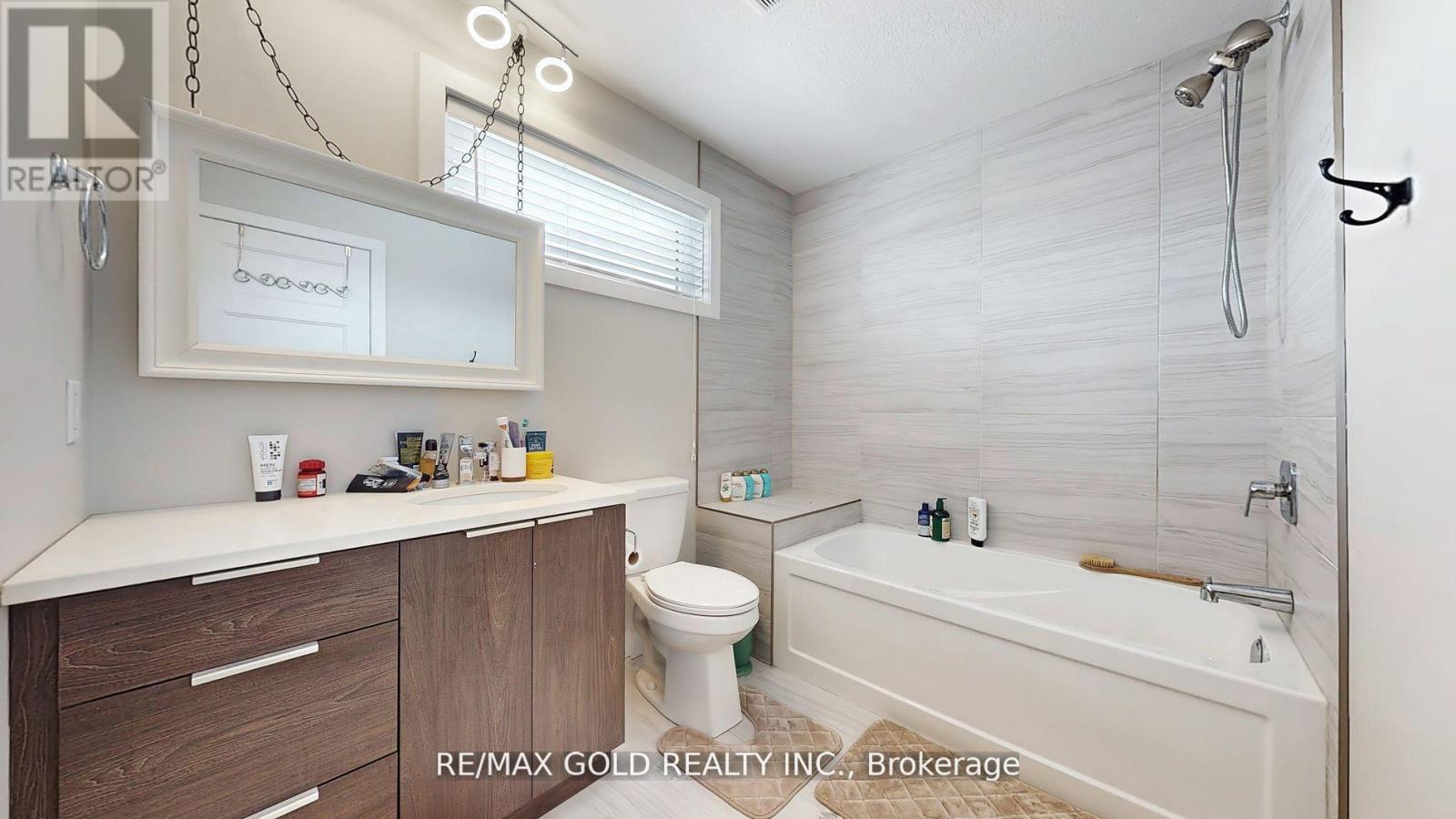 997 West Village Square, London North, Ontario  N6H 0J7 - Photo 22 - X12486797