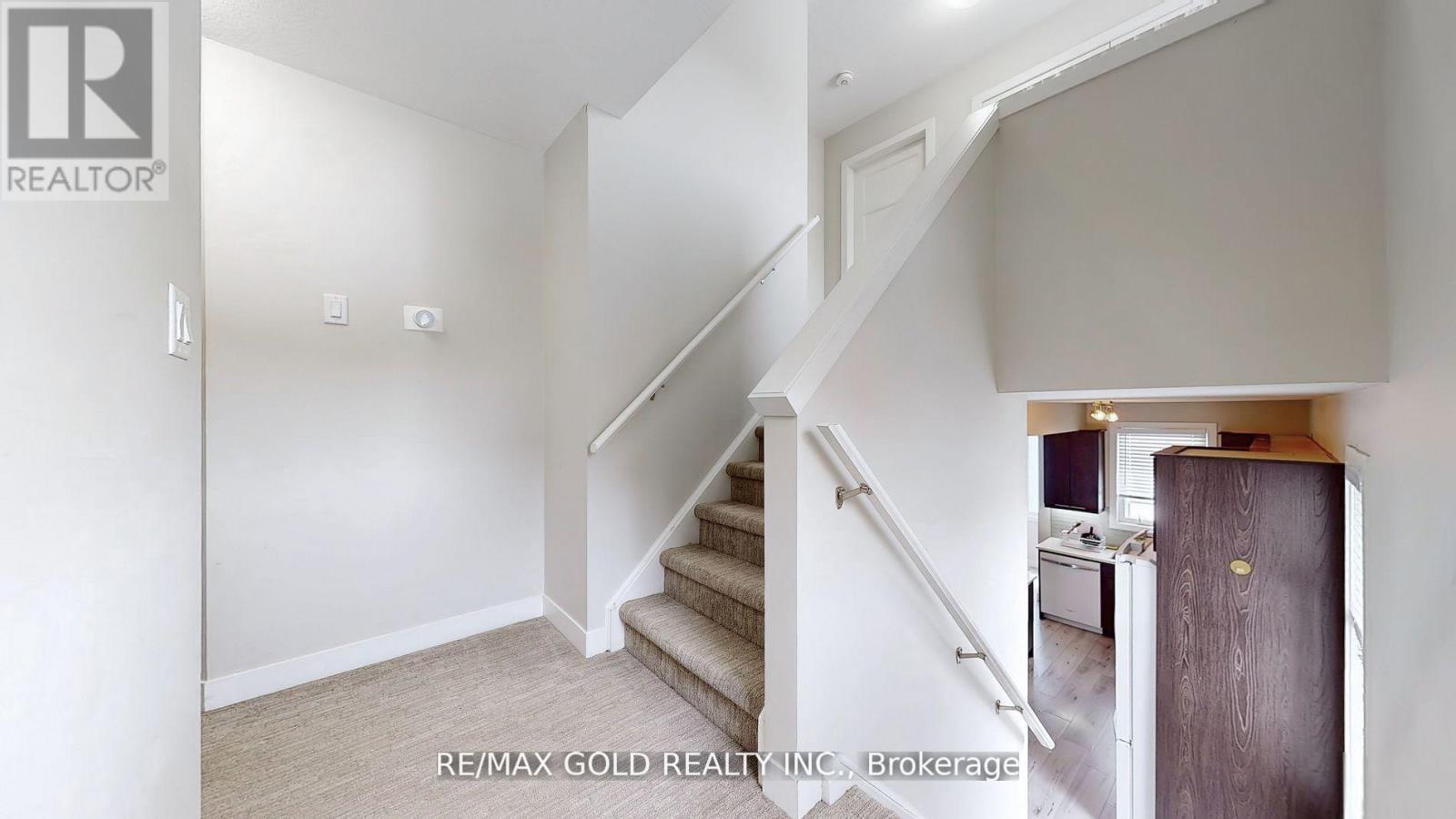 997 West Village Square, London North, Ontario  N6H 0J7 - Photo 25 - X12486797