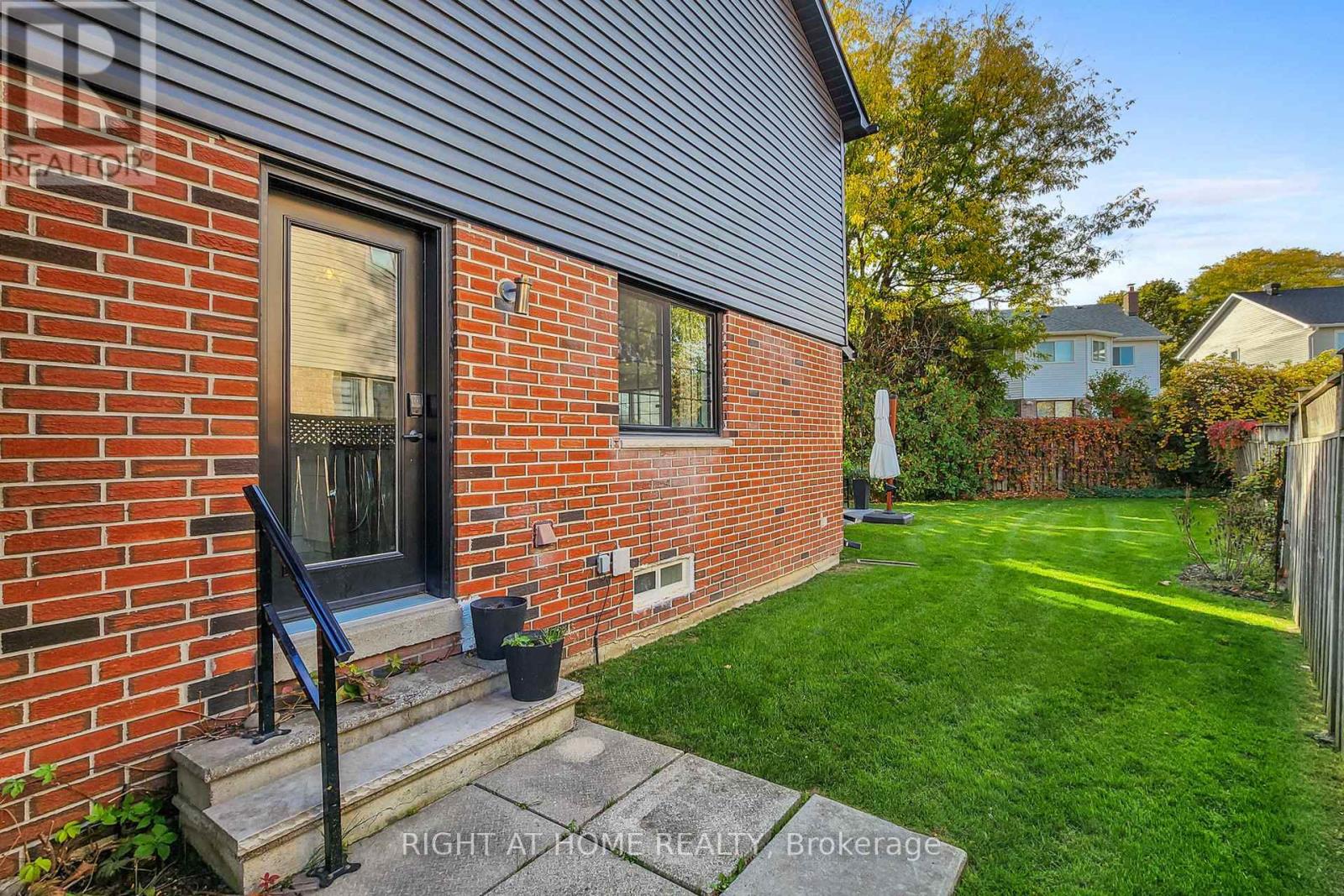 24 Cummings Court, Markham (Thornlea), Ontario  L3T 6S3 - Photo 45 - N12465849