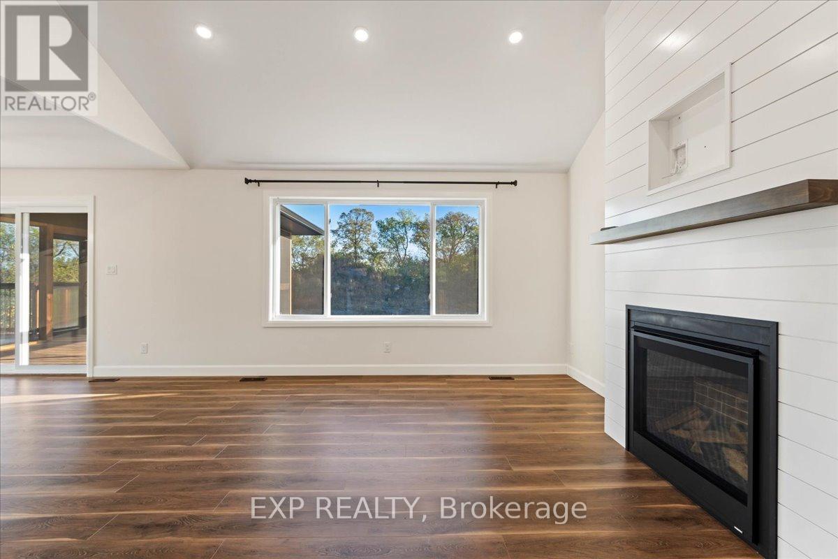 251 Wallbridge Road, Quinte West, Ontario K8P 1Z3 - Photo 13 - X12453635