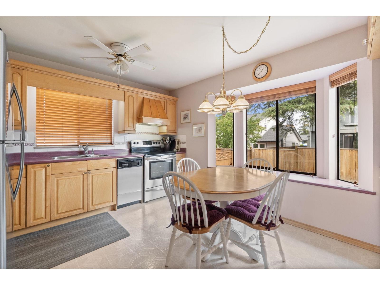 9358 213th Street, Langley, British Columbia  V1M 1P6 - Photo 6 - R3062176