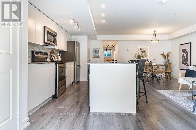 104 - 3058 Sixth Line, Oakville, Ontario  L6M 4J9 - Photo 10 - W12486658