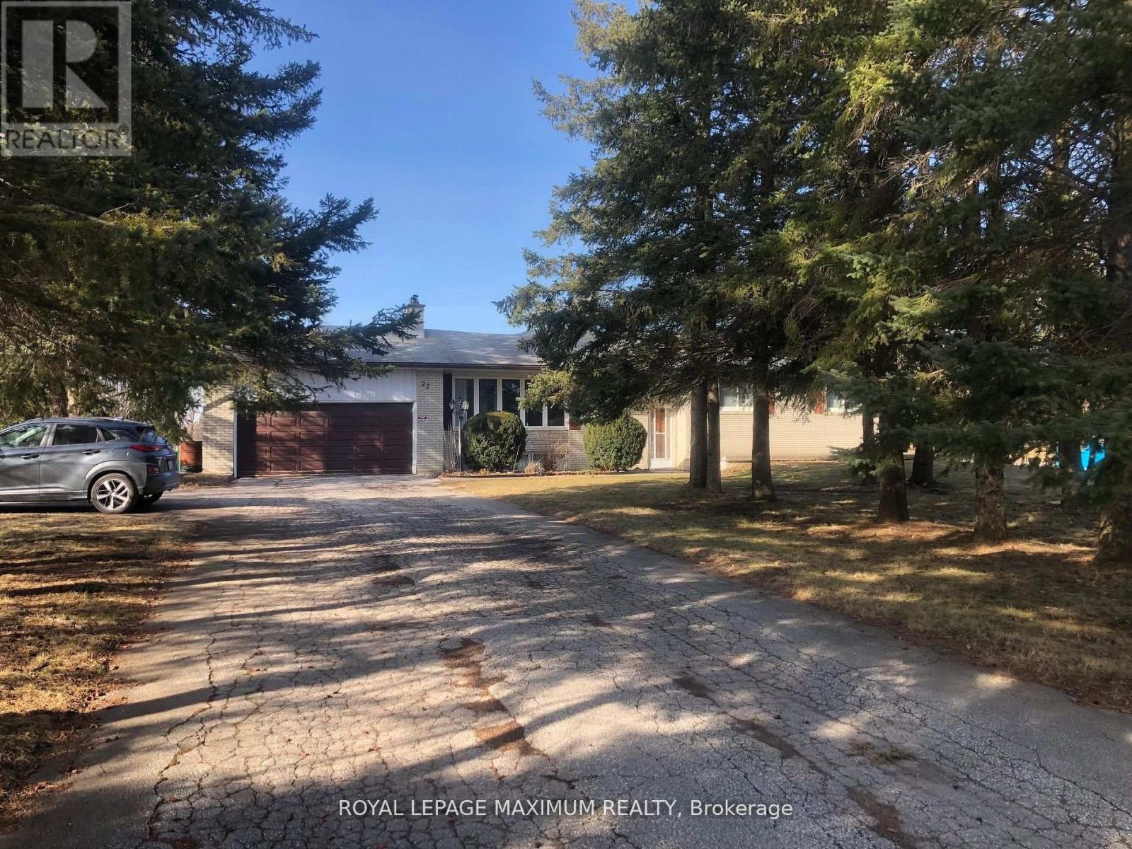 22 Diana Drive, King (Nobleton), Ontario  L0G 1N0 - Photo 2 - N12486811