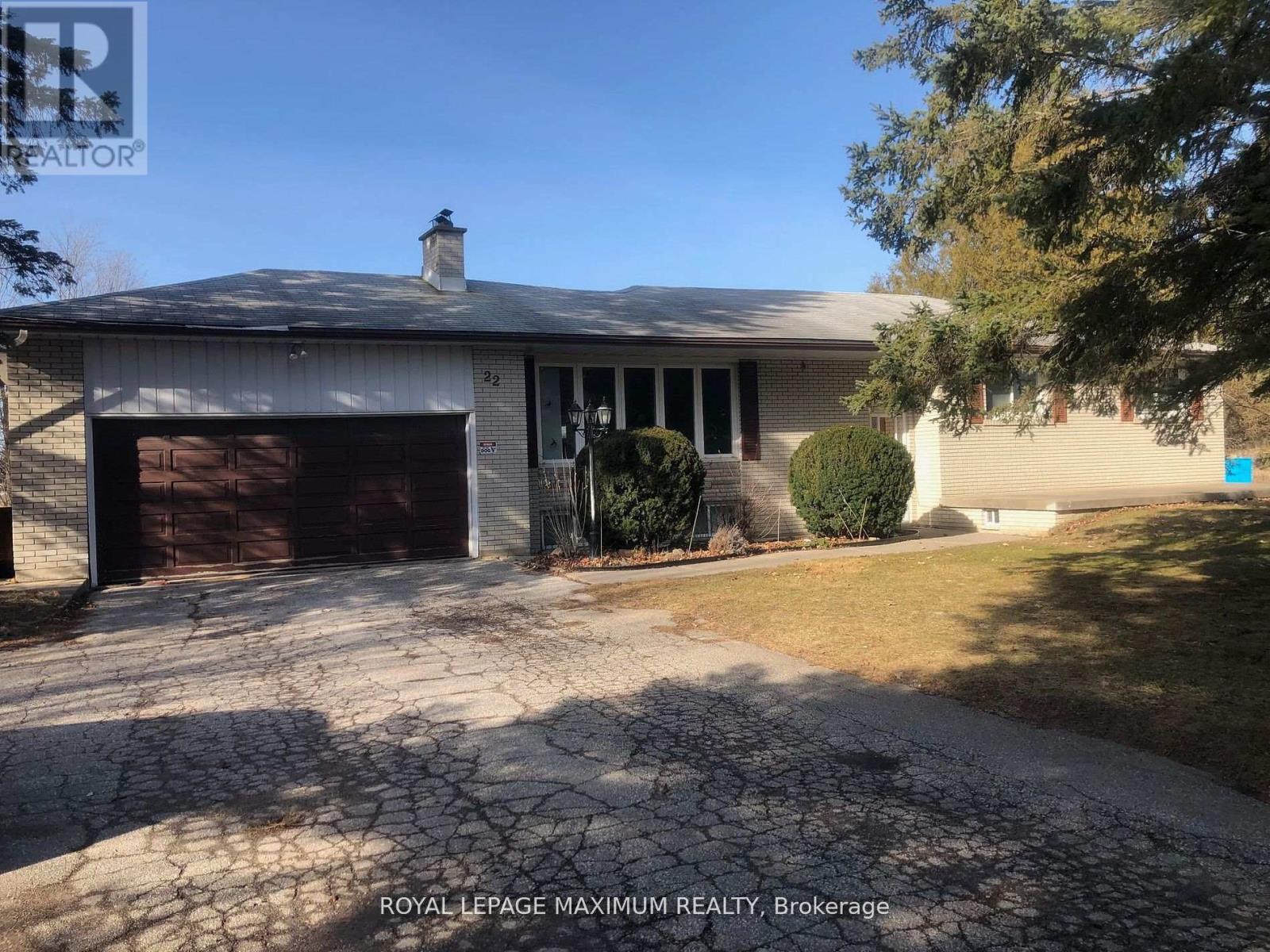 22 Diana Drive, King (Nobleton), Ontario  L0G 1N0 - Photo 3 - N12486811