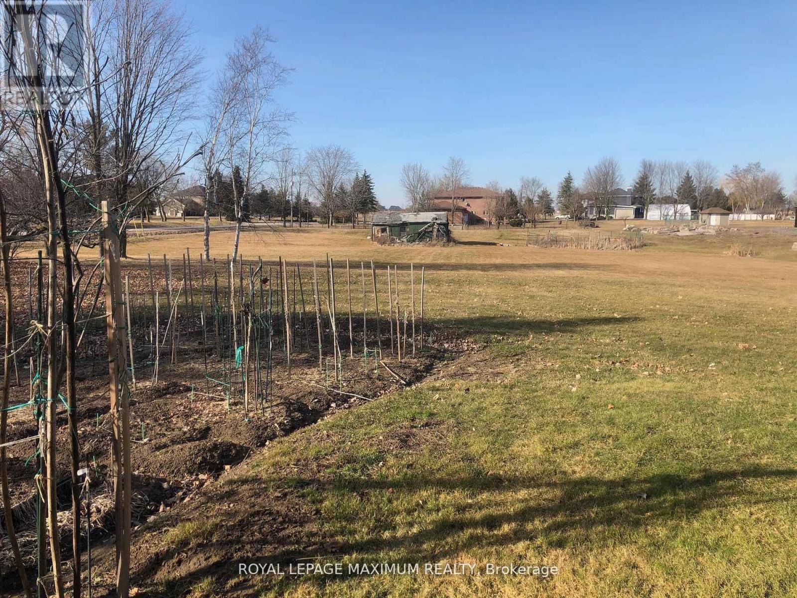 22 Diana Drive, King (Nobleton), Ontario  L0G 1N0 - Photo 7 - N12486811