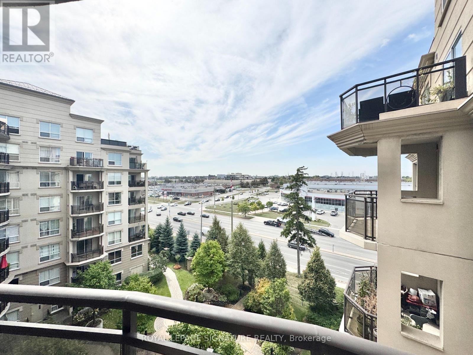 605 - 8 Maison Parc Court, Vaughan, Ontario  L4J 9K5 - Photo 12 - N12486826