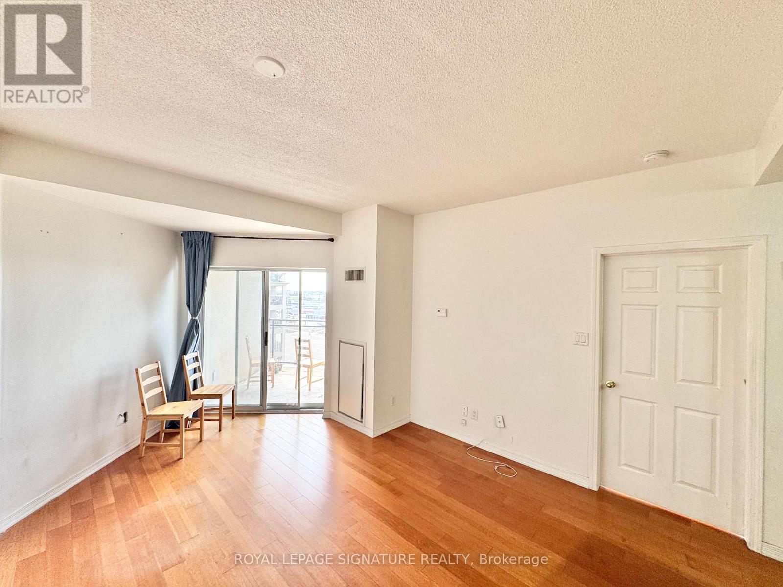 605 - 8 Maison Parc Court, Vaughan, Ontario  L4J 9K5 - Photo 5 - N12486826